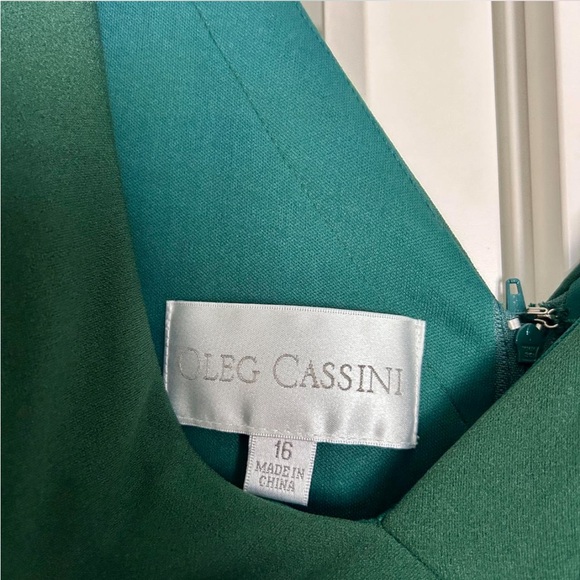 GREEN RUFFLE MAXI DRESS - Picture 4 of 4